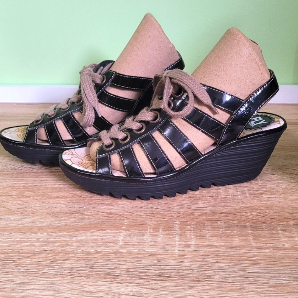 Fly London Black and Tan Lace-up Wedge Sandals 40